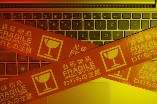 AI tạo sinh trong ngành bán lẻ: Việc áp dụng đi kèm với chi phí bảo mật cao