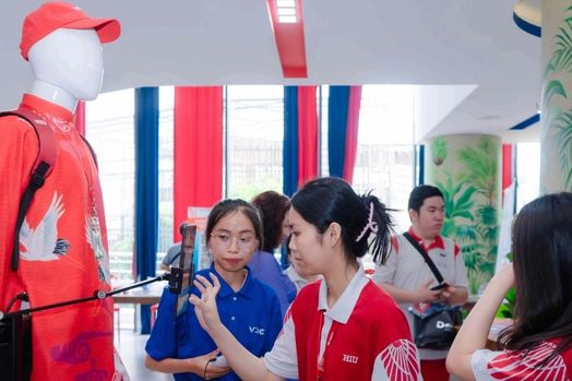 AI đang ảnh hưởng học sinh, sinh viên Việt Nam thế nào? Số liệu và thực tế từ lớp học