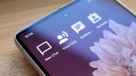 Biểu tượng tr&ograve; chuyện ChatGPT tr&ecirc;n m&agrave;n h&igrave;nh ch&iacute;nh