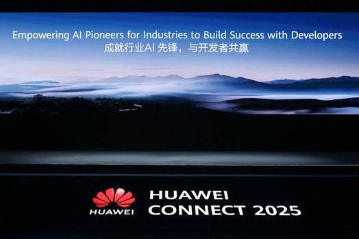 Huawei công bố lộ trình phát triển AI mã nguồn mở tại Huawei Connect 2025