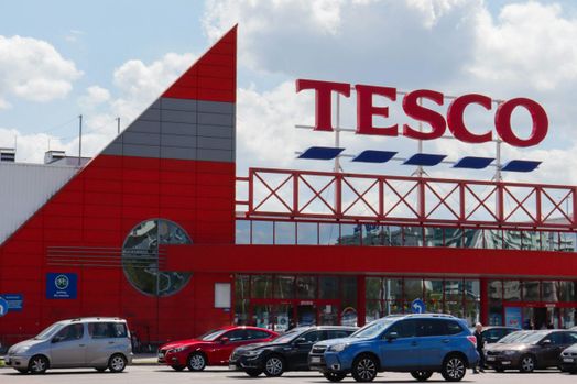 Tesco ký kết thỏa thuận AI ba năm tập trung vào trải nghiệm khách hàng