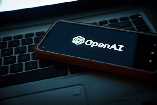 OpenAI và Thrive đang thử nghiệm mô hình AI doanh nghiệp mới như thế nào