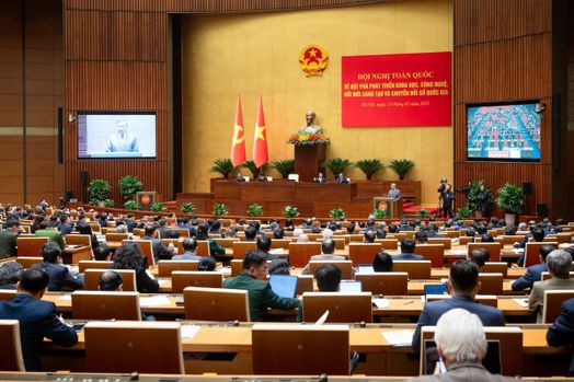 Tổng Bí thư Tô Lâm: Hoàn thiện thể chế, pháp lý để thực hiện đột phá phát triển khoa học, công nghệ, đổi mới sáng tạo và chuyển đổi số