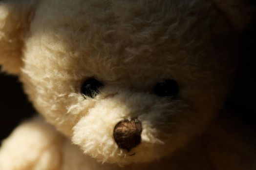 Xin các bậc phụ huynh: Đừng mua đồ chơi có chatbot AI cho con bạn