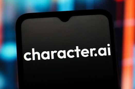 Thanh thiếu niên không còn có thể nói chuyện với chatbot của Character.AI. Đây là những gì họ có thể làm thay thế